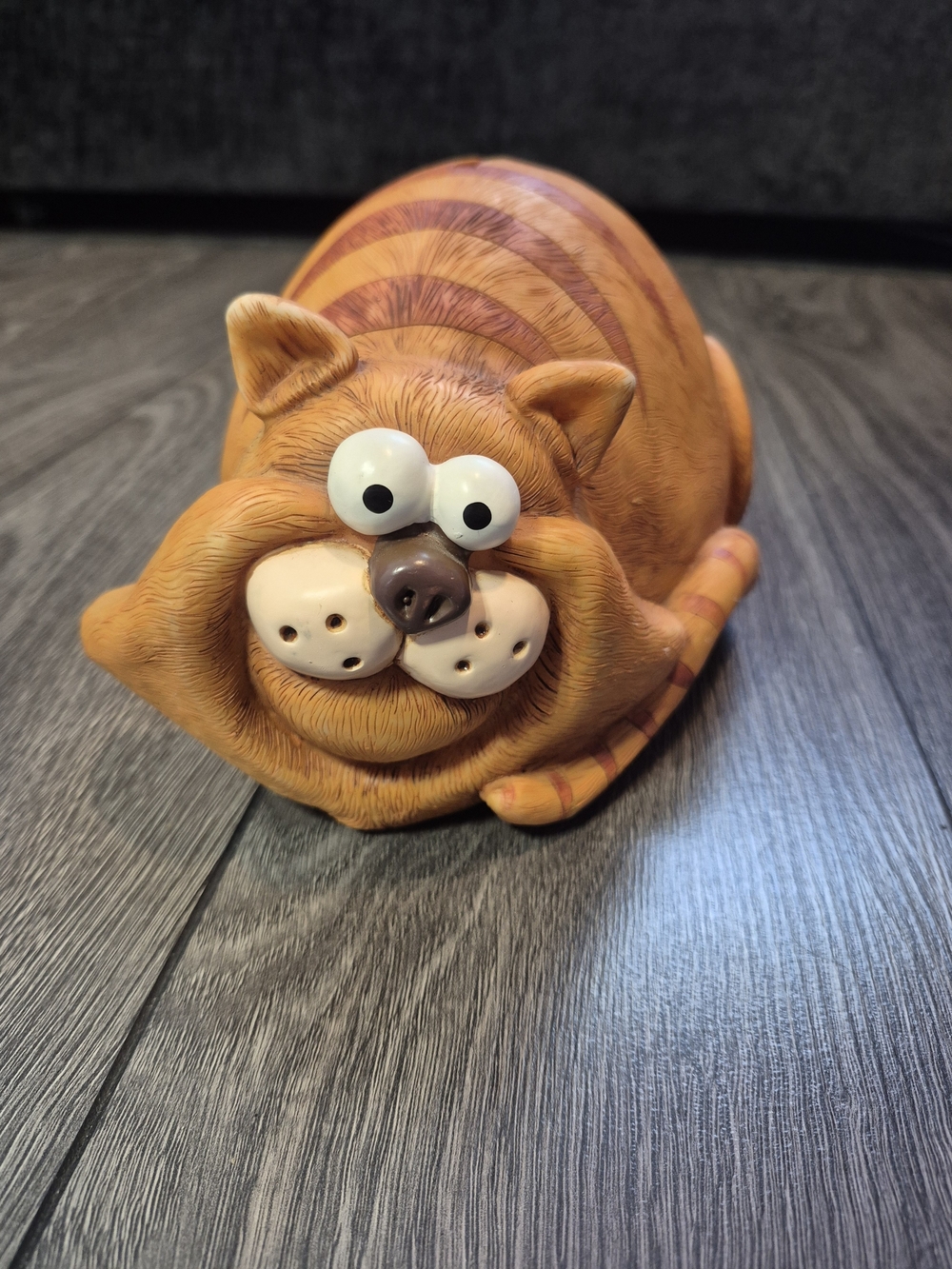 Vintage 1970s Paolo Chiari Orange Tabby Cat Resin Coin Bank Piggy Bank